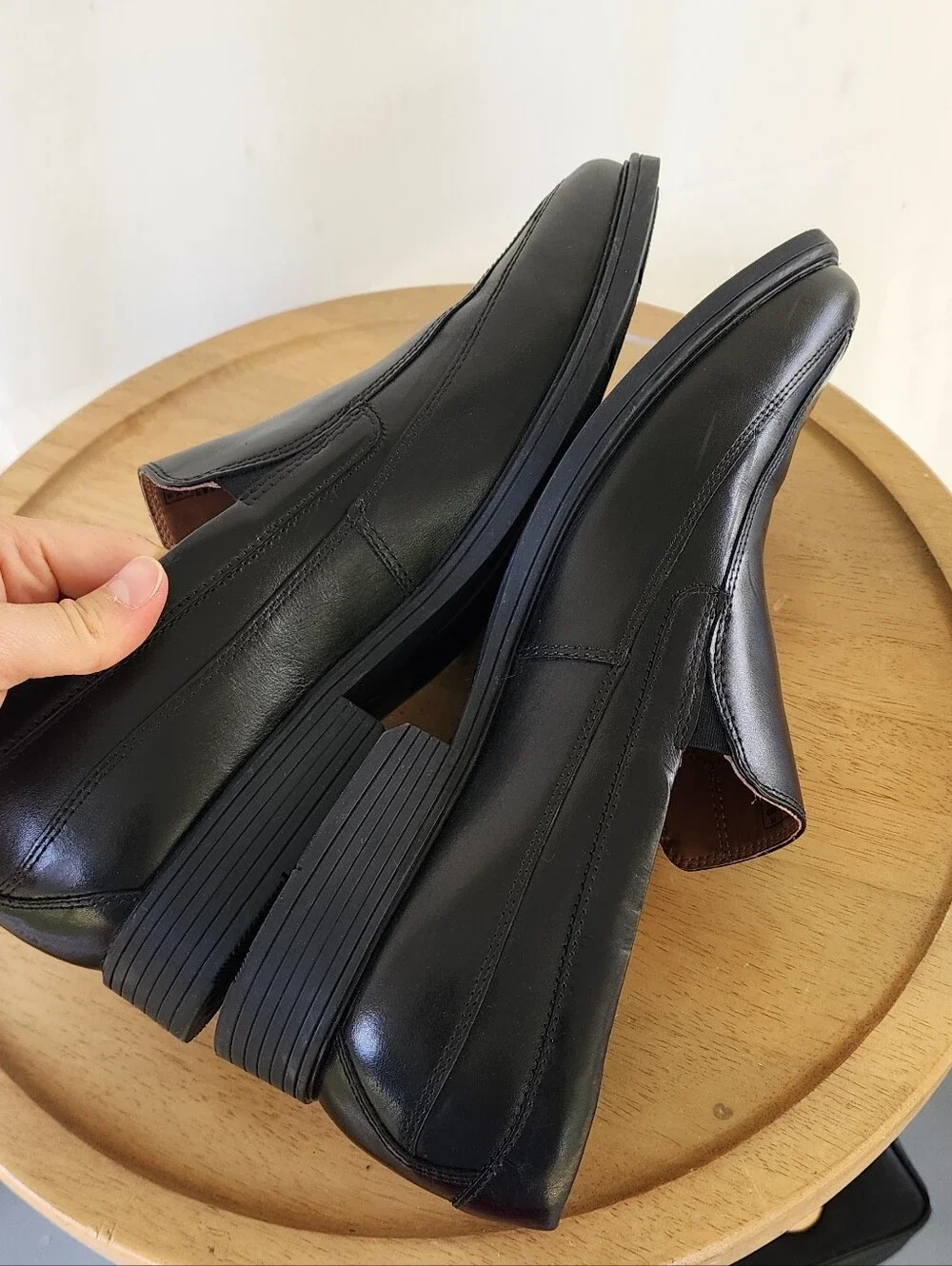 Clarks Mens Tilden Free Loafers Slip-On Black Dress Loafers
